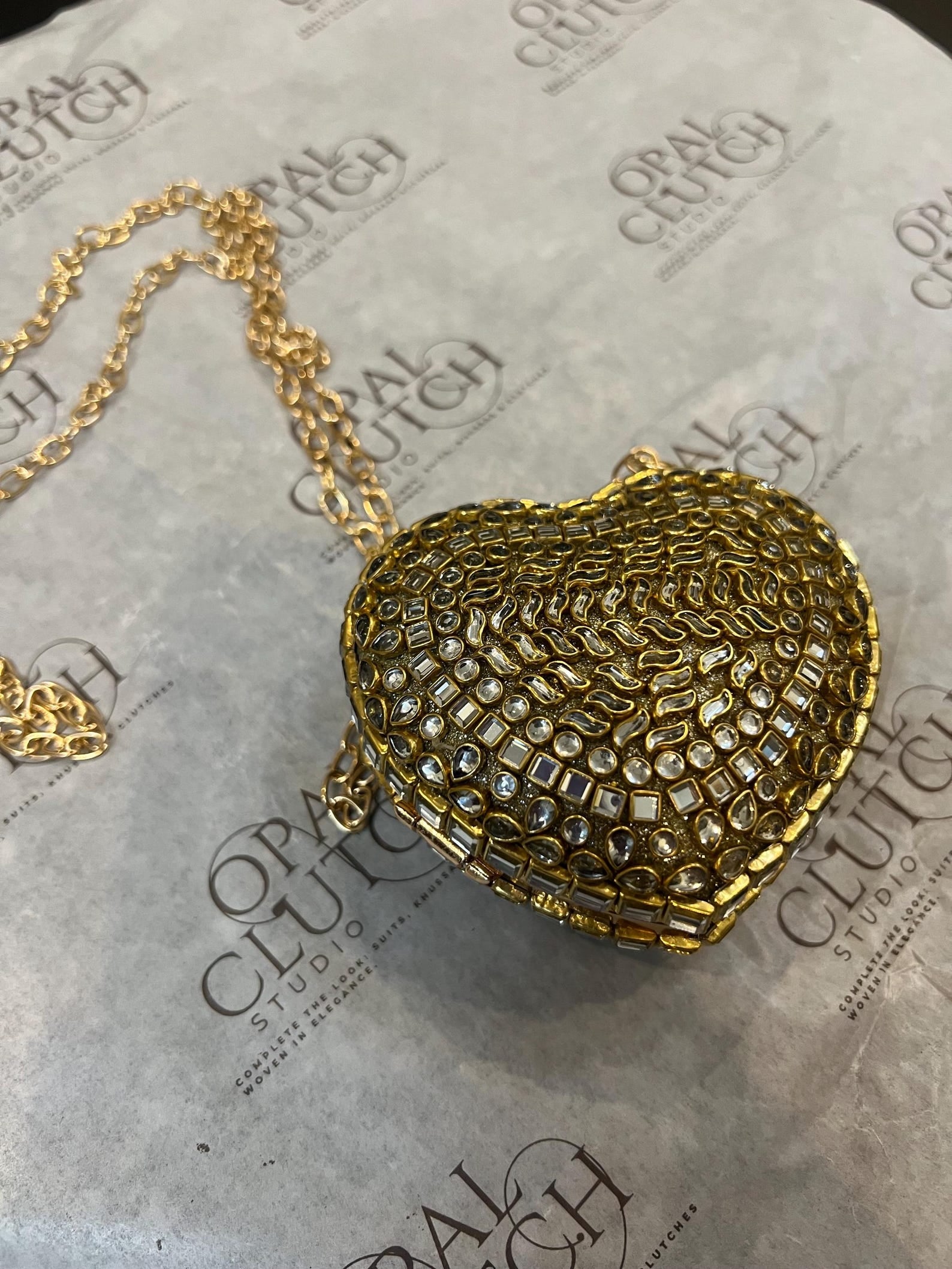 Kundan Classic Heart Clutch - Gold with Chain