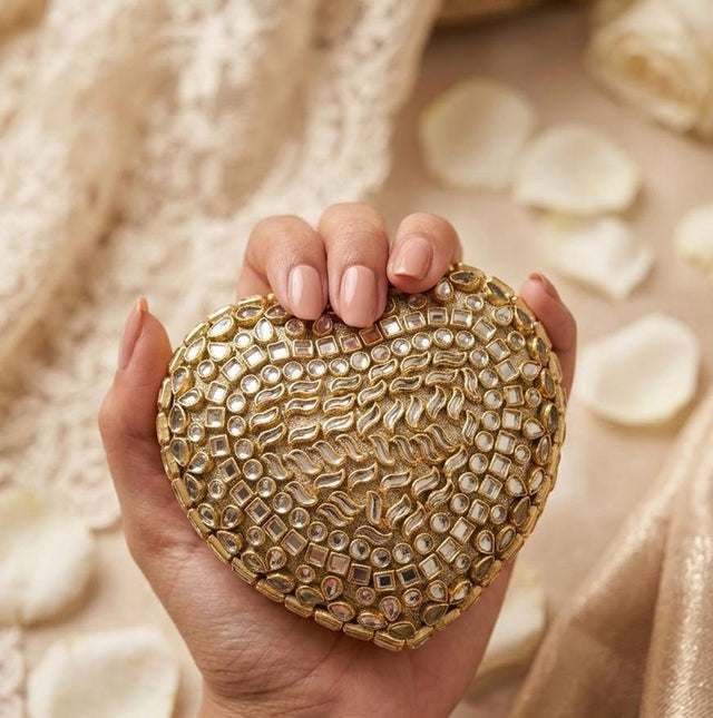 Kundan Classic Heart Clutch - Gold with Chain