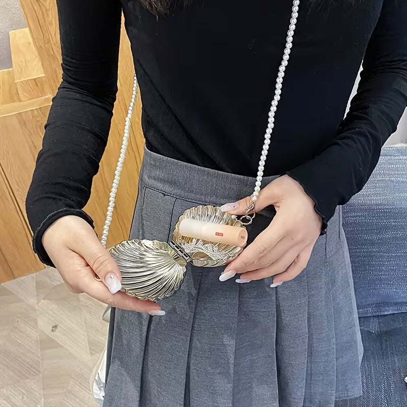 MINI SHELL CLUTCH