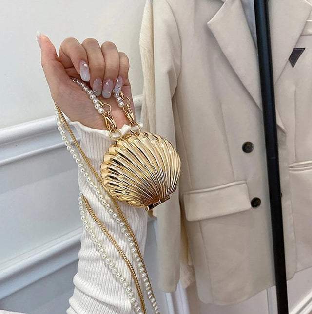 MINI SHELL CLUTCH